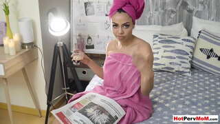 Big boobed latina cougar manmi an monte sou li azi boul niche dick