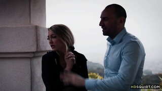 Lehibe dick lehilahy fucks mahantra zazavavy izy mandra-squirts